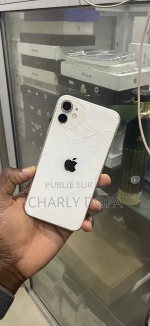 Apple iPhone 11 64 GB Blanc