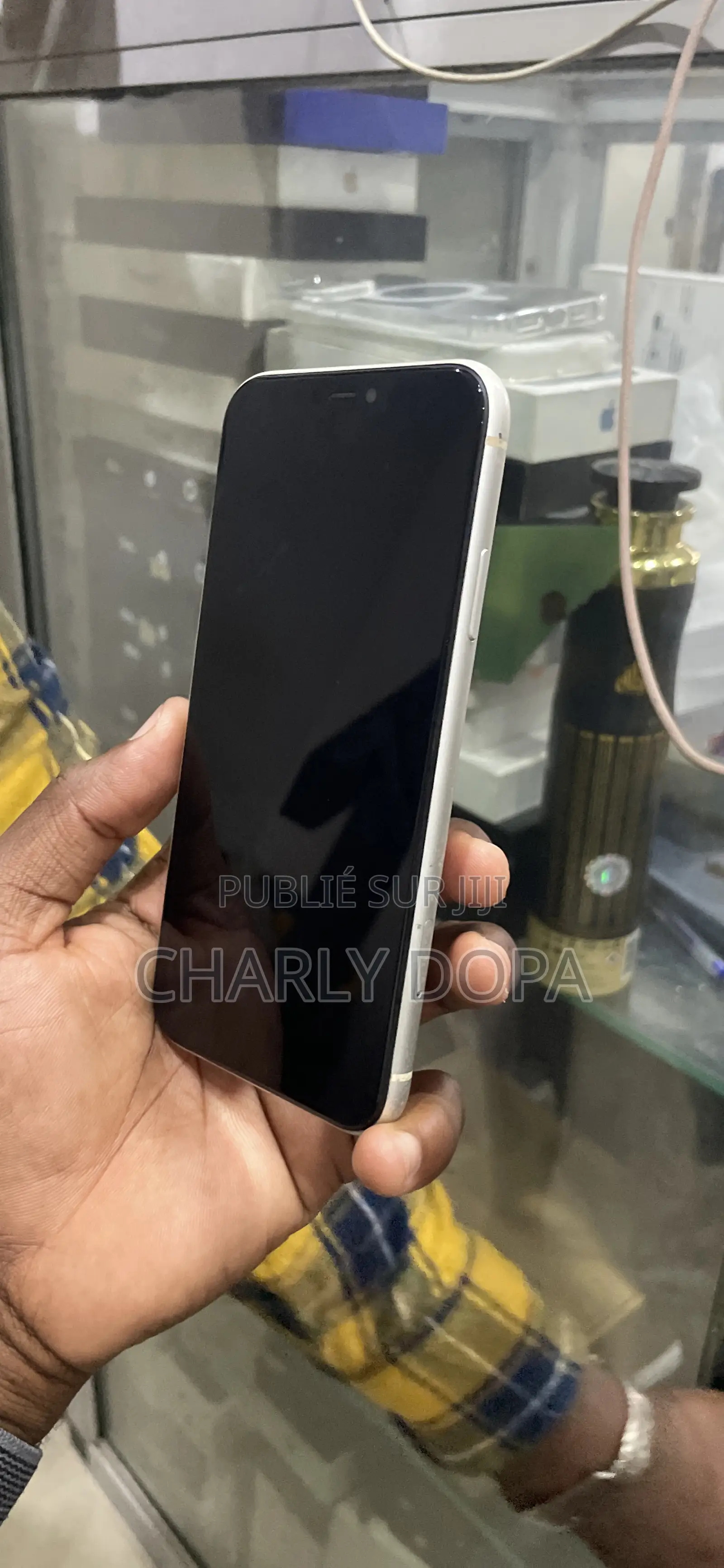 Apple iPhone 11 64 GB Blanc