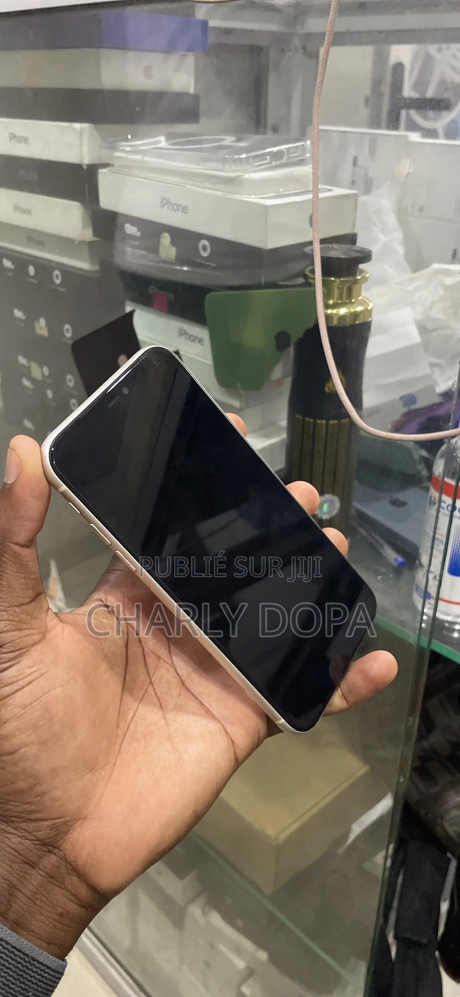 Apple iPhone 11 64 GB Blanc