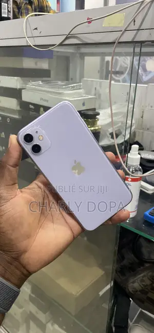 Apple iPhone 11 64 GB Violet