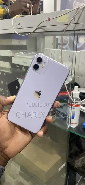 Apple iPhone 11 64 GB Violet
