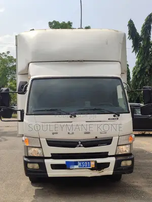 Mitsubishi Canter 2020 Blanc