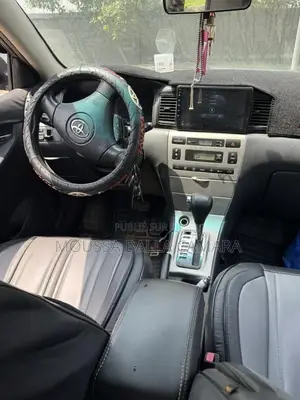 Toyota Corolla 1.4 D Automatic 2004 Gris