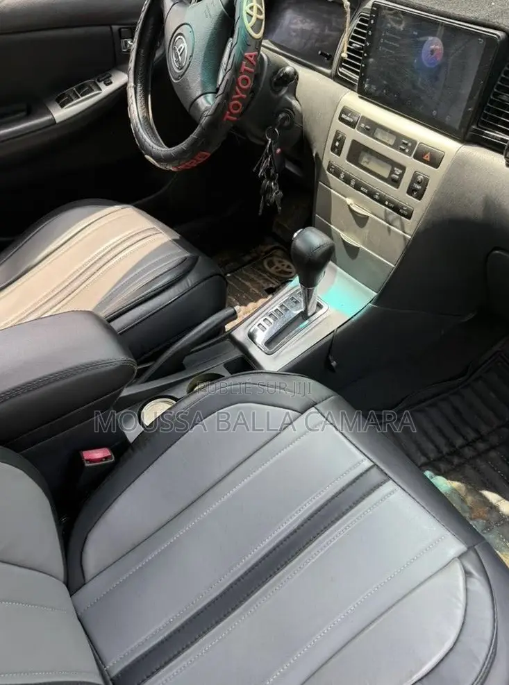 Toyota Corolla 1.4 D Automatic 2004 Gris