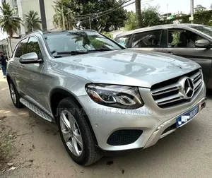 Mercedes-Benz GLC-Class 2019 Blanc cassé