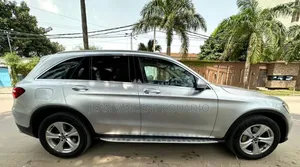 Mercedes-Benz GLC-Class 2019 Blanc cassé