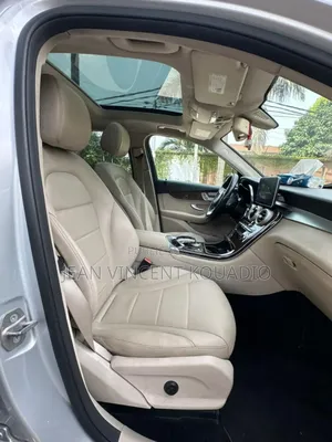 Mercedes-Benz GLC-Class 2019 Blanc cassé