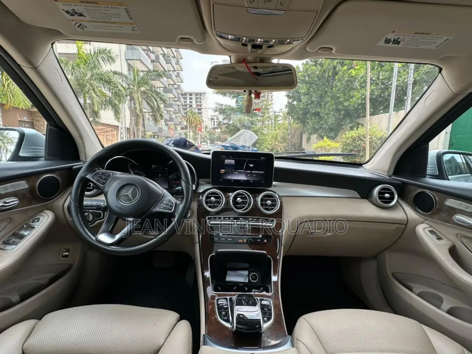 Mercedes-Benz GLC-Class 2019 Blanc cassé