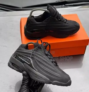 Chaussure Nike Hot Step 2 Drake Nocta