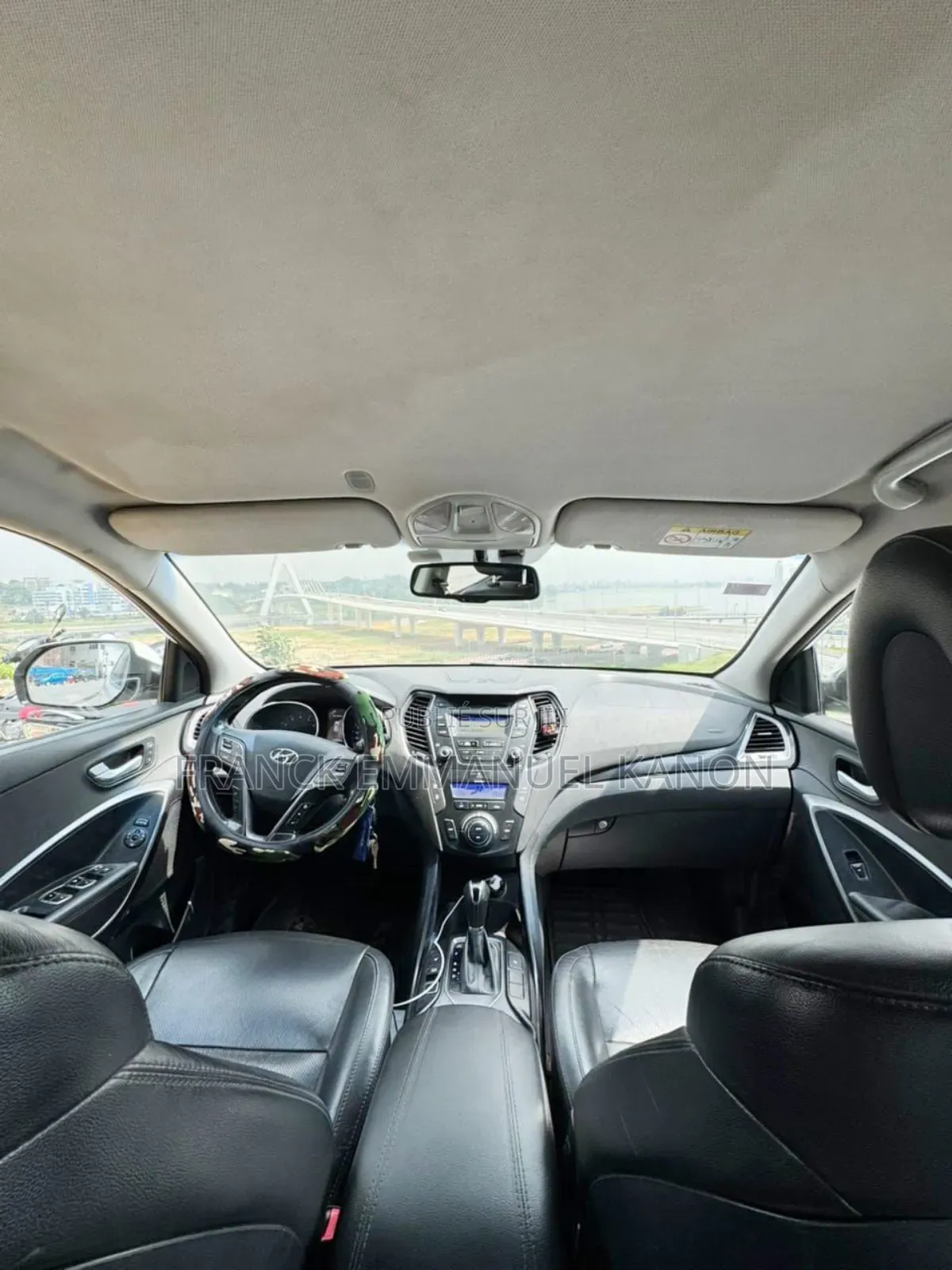 Hyundai Santa Fe GLS 4dr SUV (3.3L 6cyl 6A) 2015 Blanc cassé