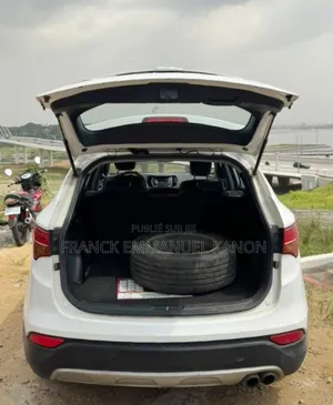 Hyundai Santa Fe GLS 4dr SUV (3.3L 6cyl 6A) 2015 Blanc cassé