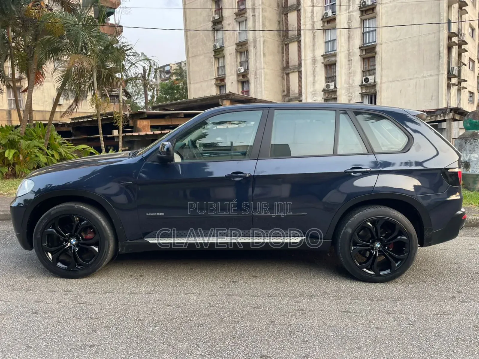 BMW X5 xDrive30i AWD (3.0L 6cyl 6A) 2010 Noir