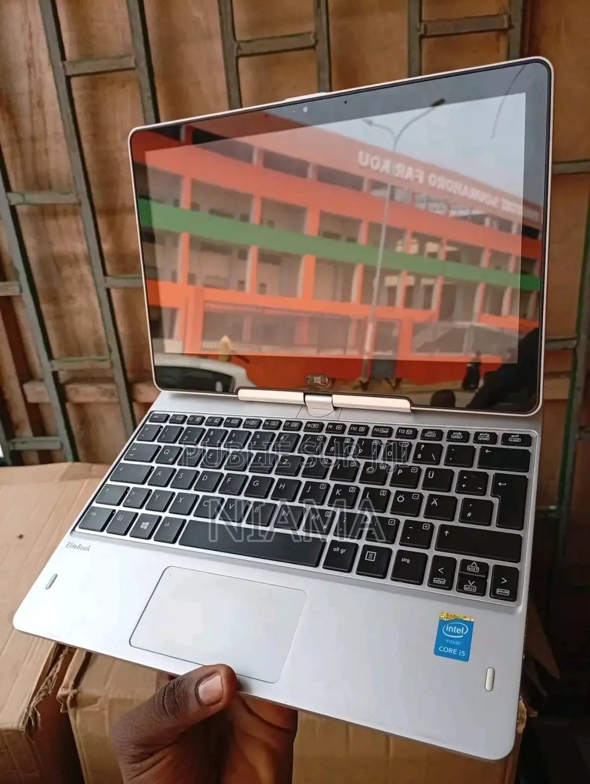 New HP EliteBook Revolve 810 G1 4GB Intel Core I5 SSD 256GB