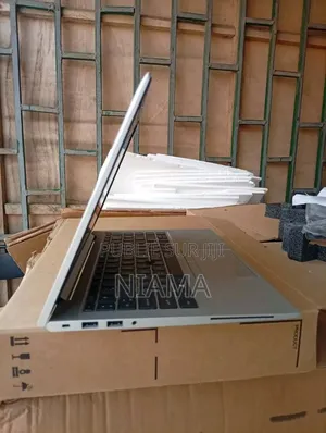 New HP EliteBook 840 G8 16GB Intel Core I5 SSD 512GB