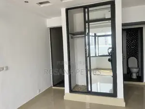 Apparemment À Louer 2 Pièces en Zone4