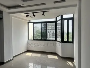 Apparemment À Louer 2 Pièces en Zone4