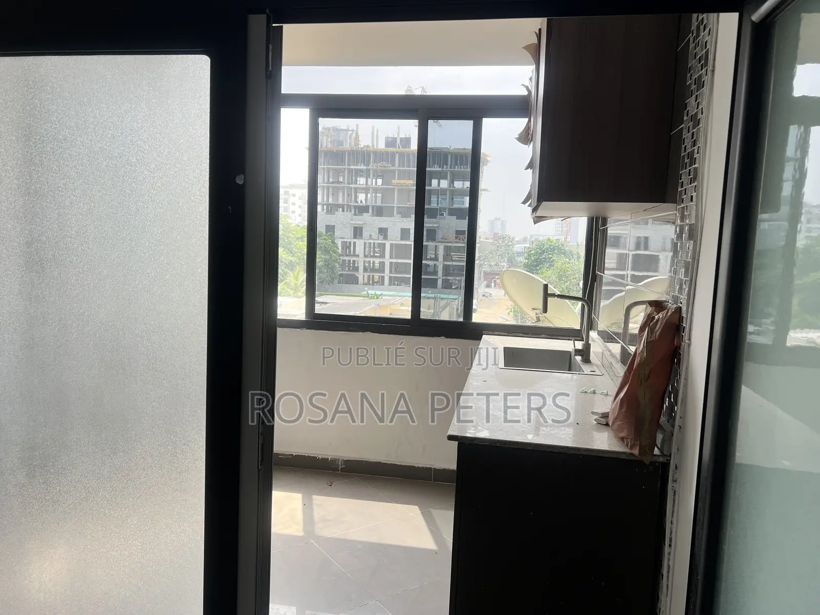 Apparemment À Louer 2 Pièces en Zone4