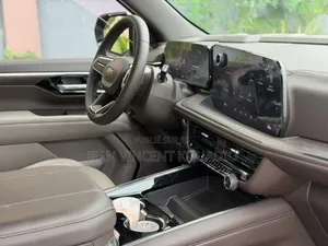 Chevrolet Tahoe 2WD 4dr High Country 2025 Black