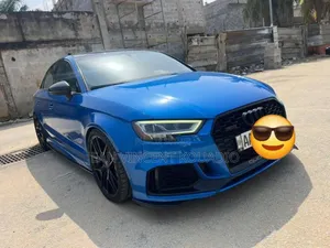Audi RS 3 2022 Bleu