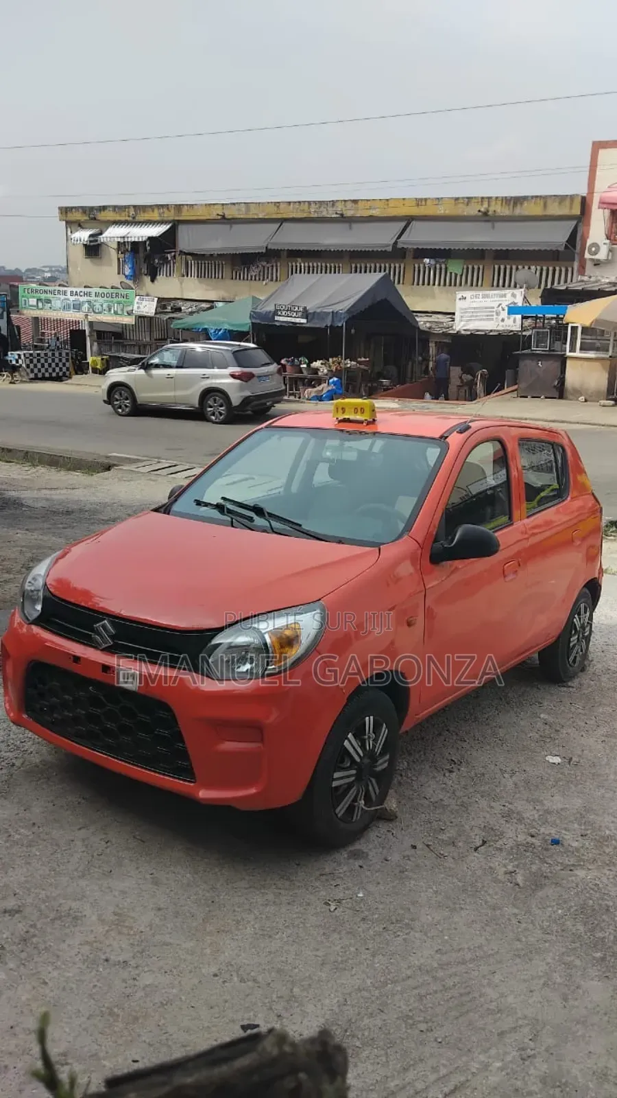 Suzuki Alto 2025 Orange