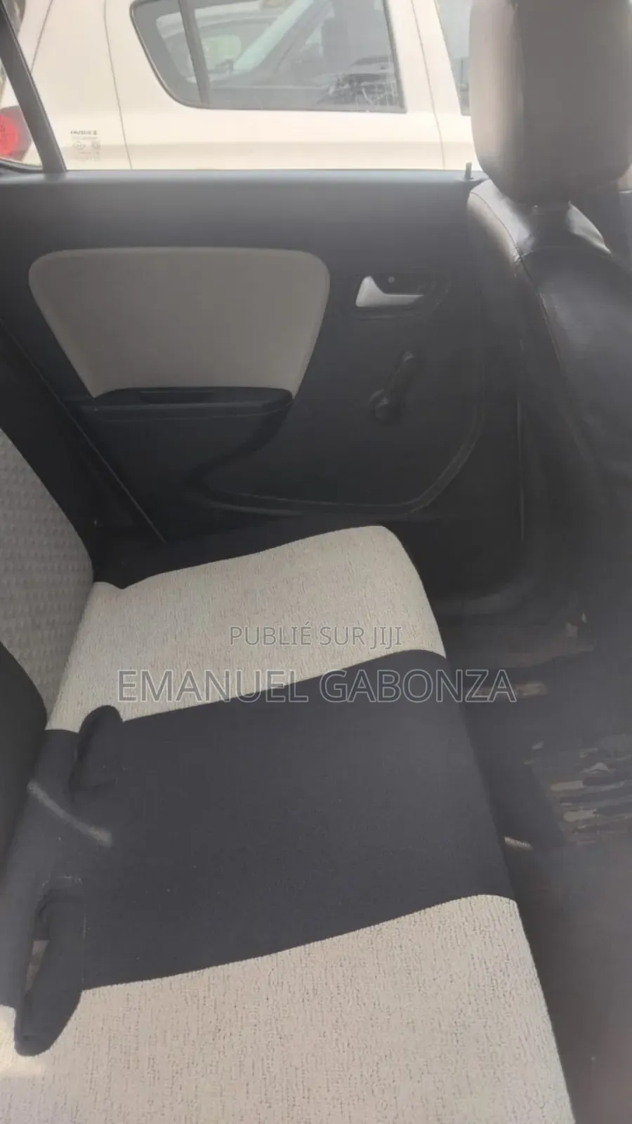 Suzuki Alto 2025 Orange