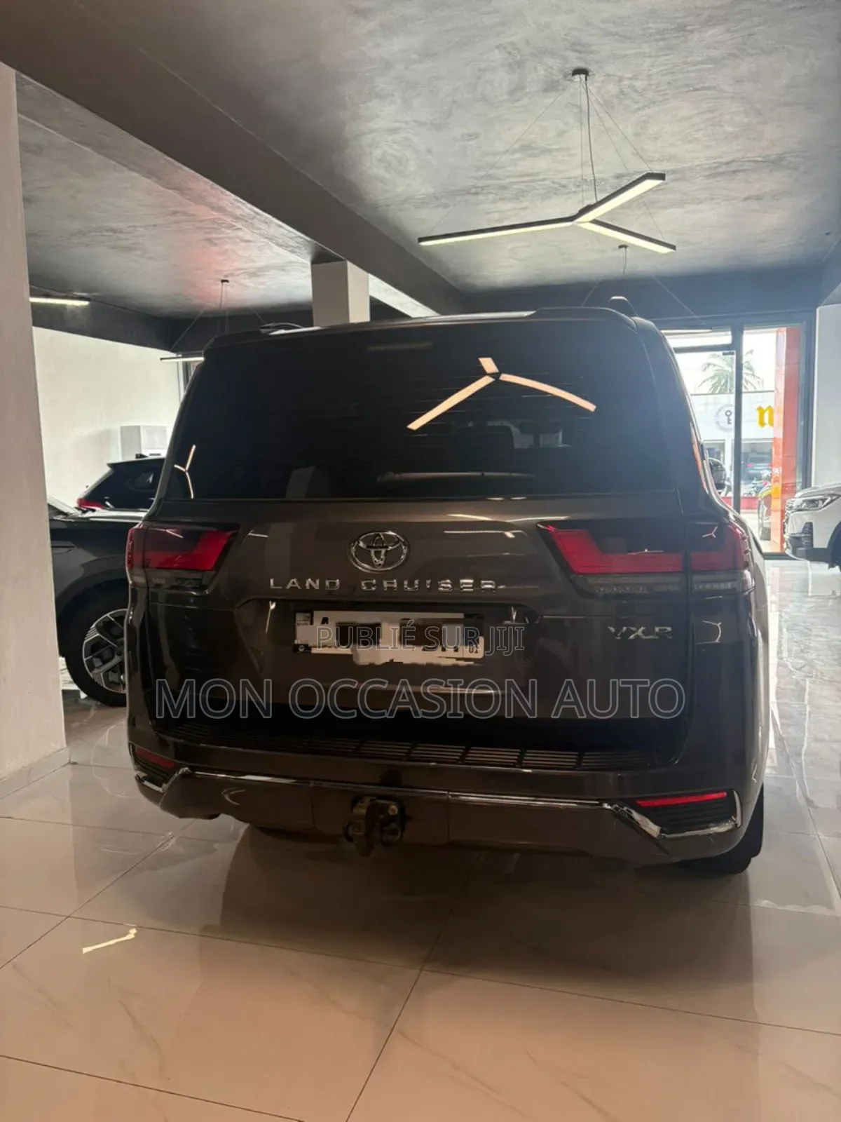 Toyota Land Cruiser LC300 2025 Gris