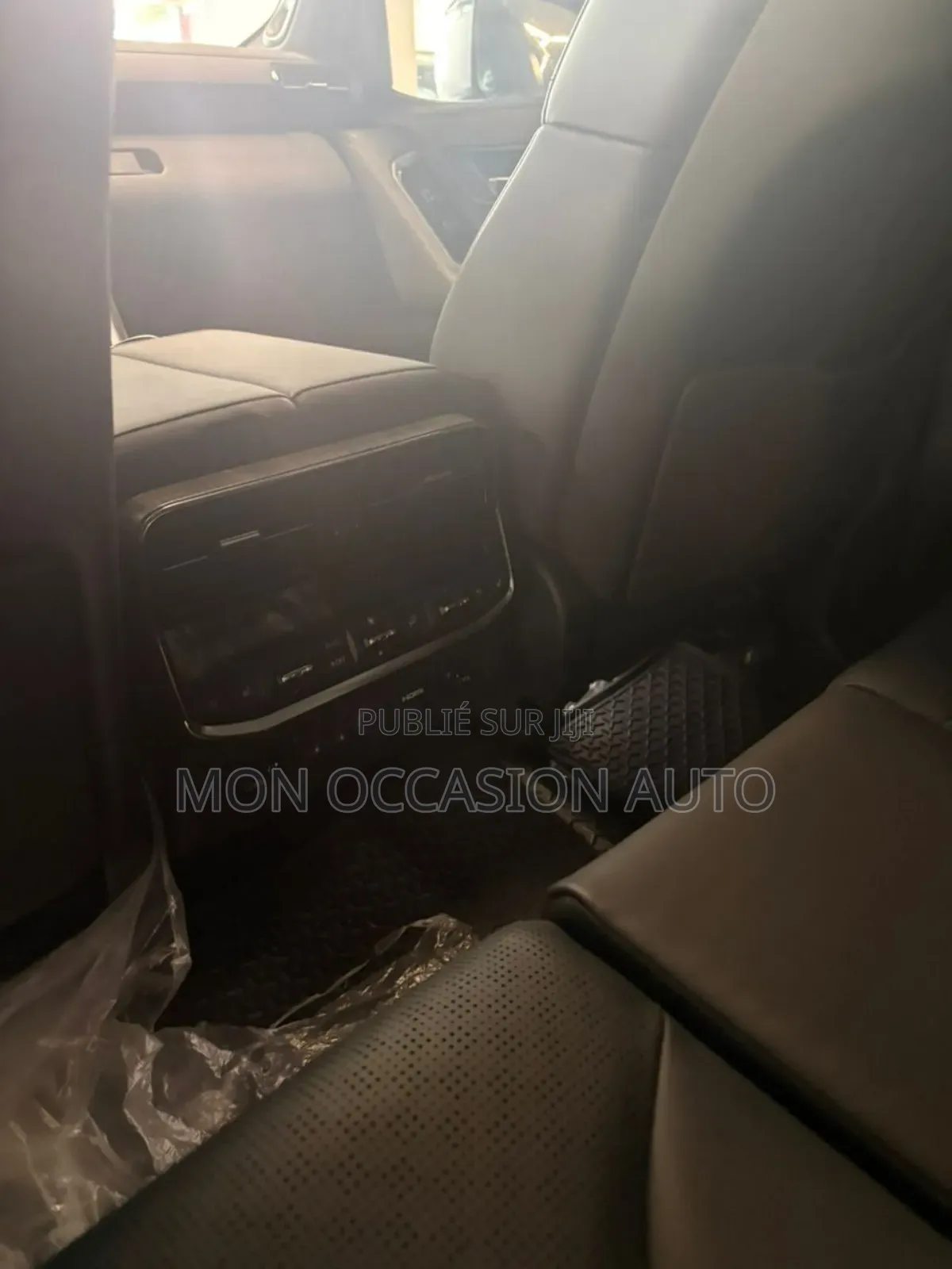 Toyota Land Cruiser LC300 2025 Gris