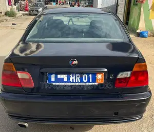 BMW 318i 2001 Bleu