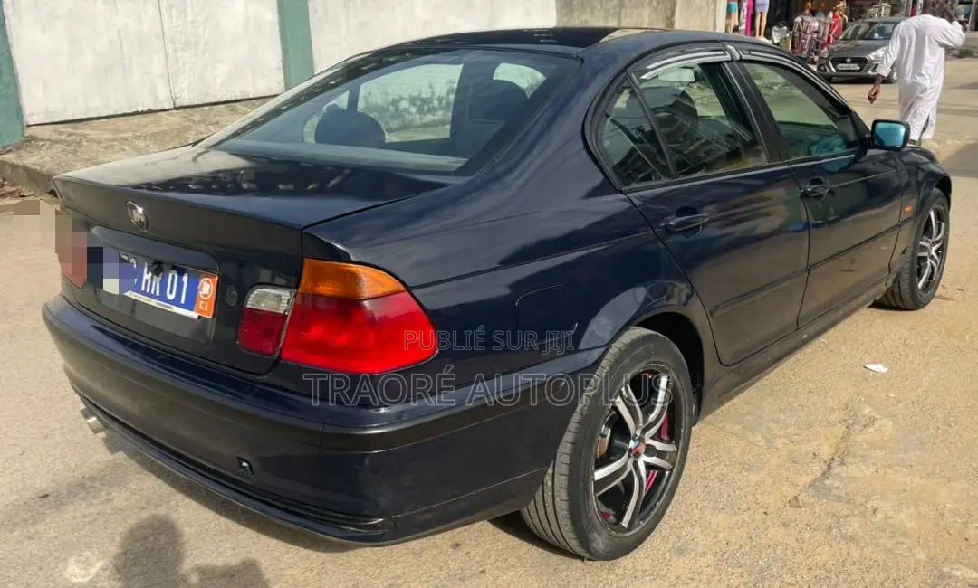 BMW 318i 2001 Bleu