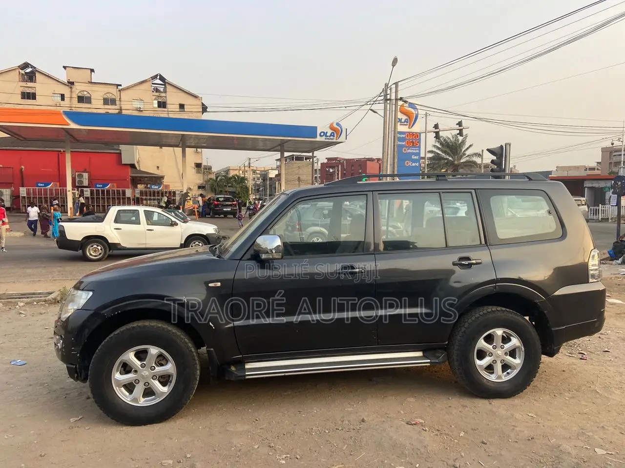 Mitsubishi Pajero 2014 Black