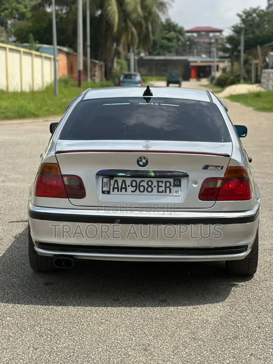 BMW 318i 1999 Gris