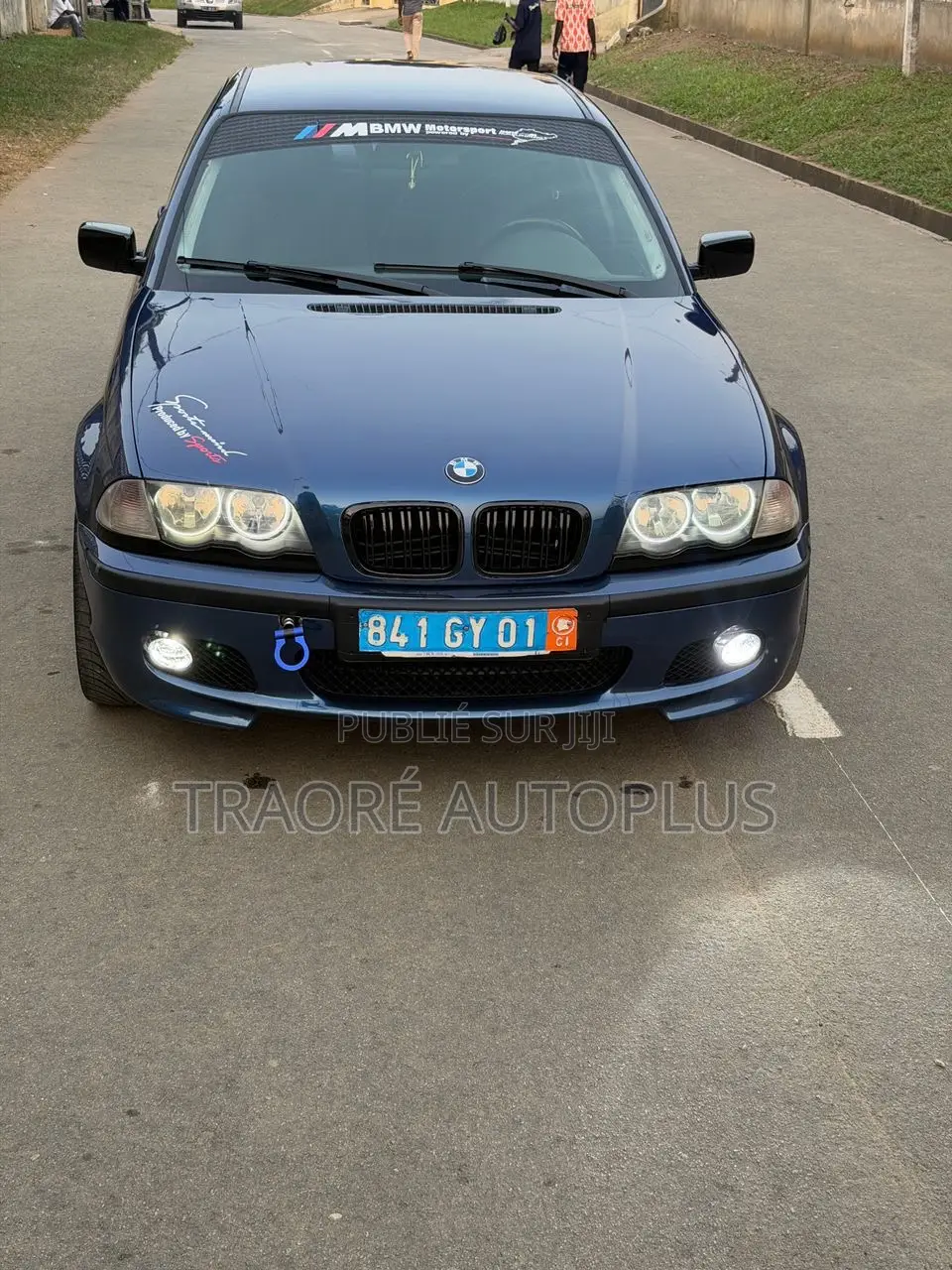BMW 318i 1999 Bleu