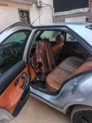 Peugeot 406 2016 Argenté