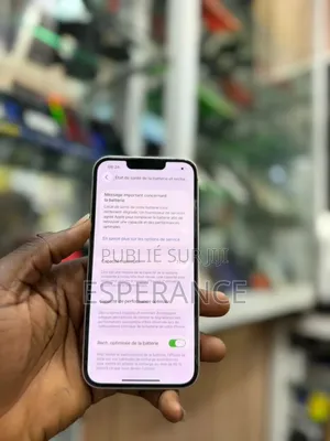 Apple iPhone 13 128 GB Or rose