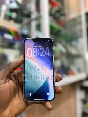 Apple iPhone 13 128 GB Or rose