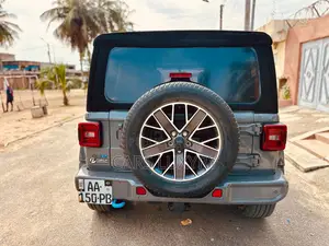 Jeep Wrangler Sahara 4 Door 4x4 2023 Argenté