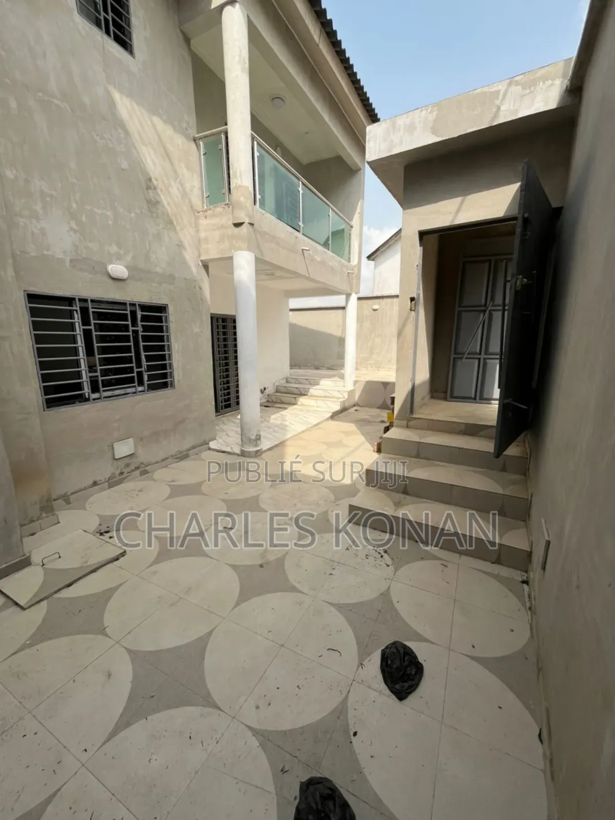 5chbre Duplex dans Bingerville à Louer