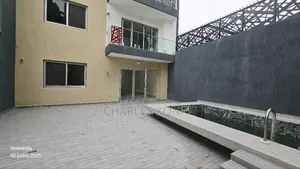 4chbre Duplex dans Bingerville à Louer