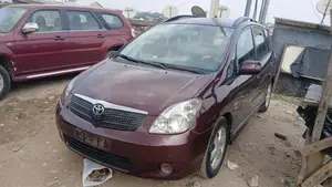 Toyota Verso 2009 Rouge