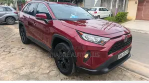 Toyota RAV4 2021 Rouge