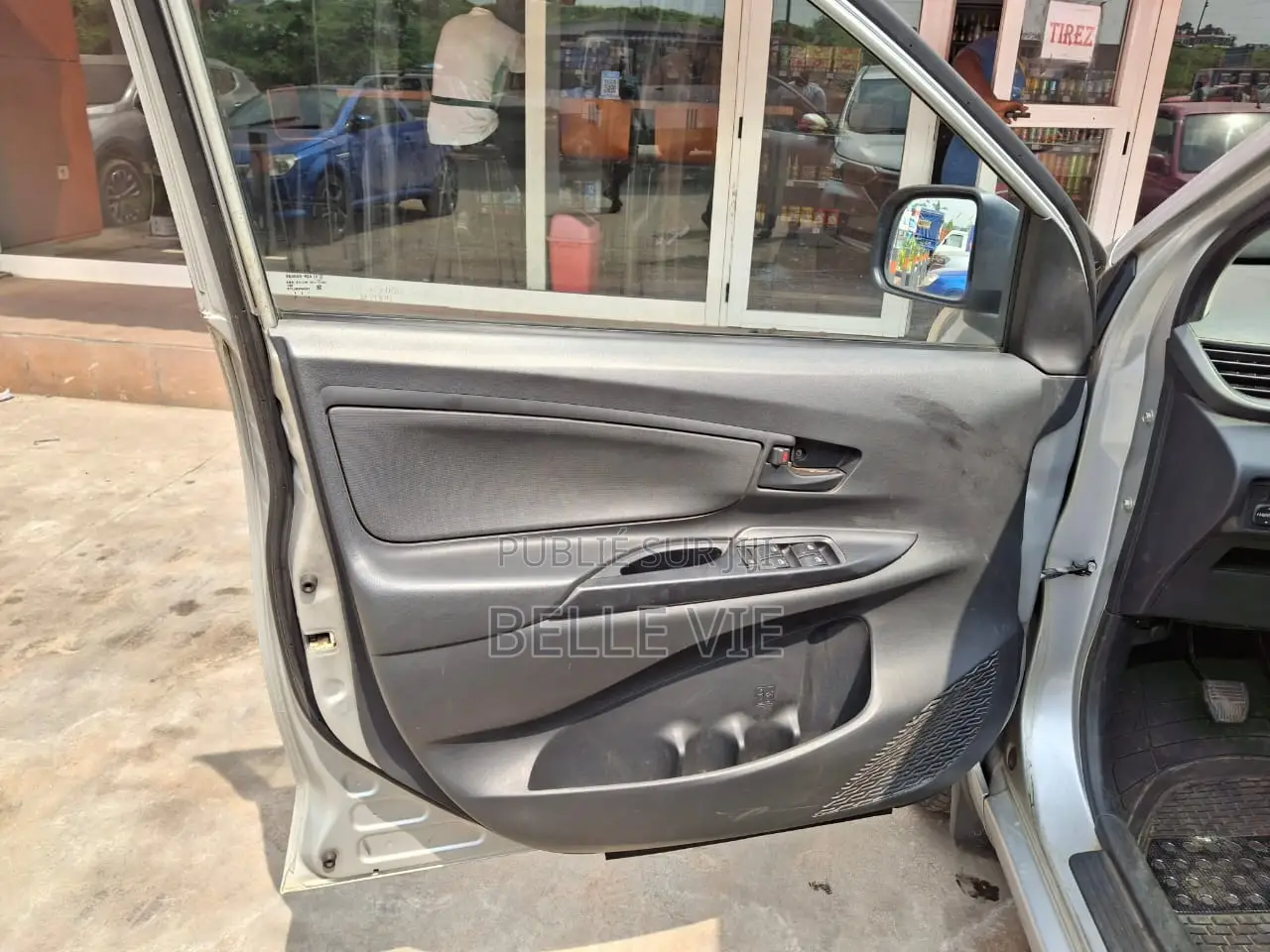 Toyota Avanza 2013 Gris