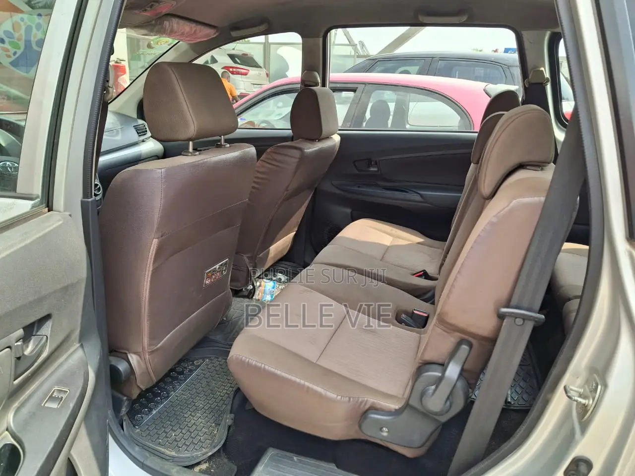 Toyota Avanza 2013 Gris