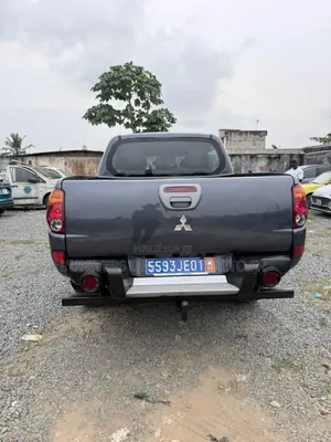 Mitsubishi L200 Double Cab 2.5 136hp 4WD 2008 Marron