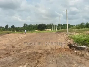 *Terrain À Vendre en Rapide 4 Lots De 400m2 a 18m