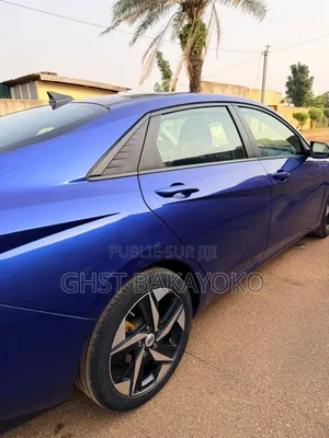 Hyundai Elantra 2021 Bleu