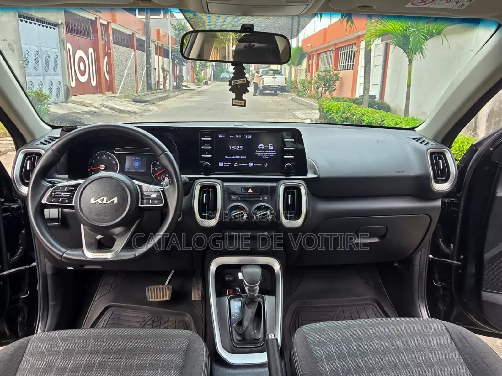 Kia Sonet 2022 Black