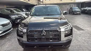 New Mitsubishi L200 2025 Black