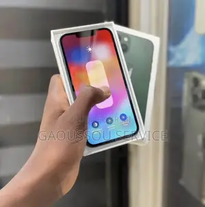 Nouveau Apple iPhone 13 256 GB Vert