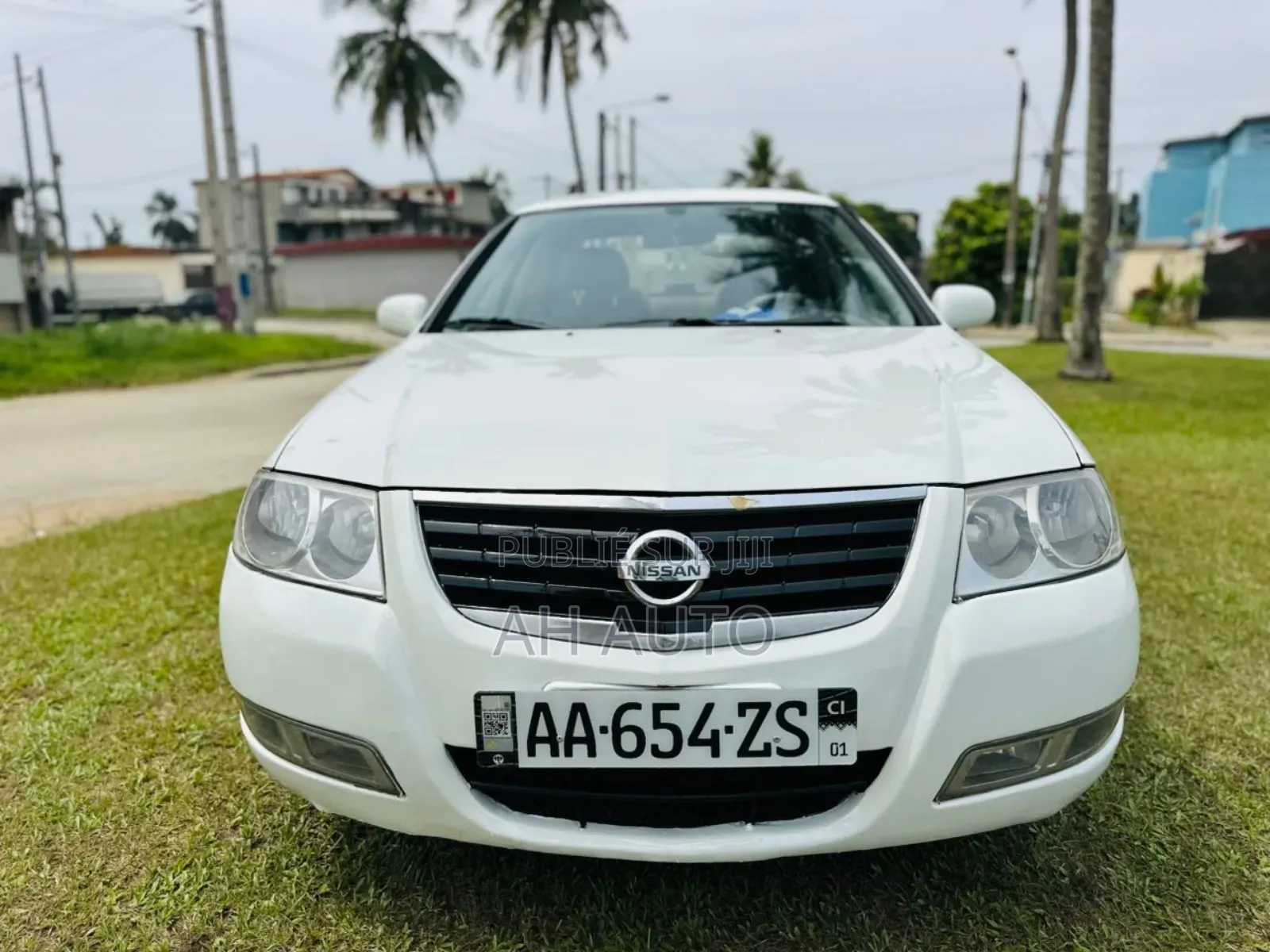 Nissan Sunny 2013 Blanc