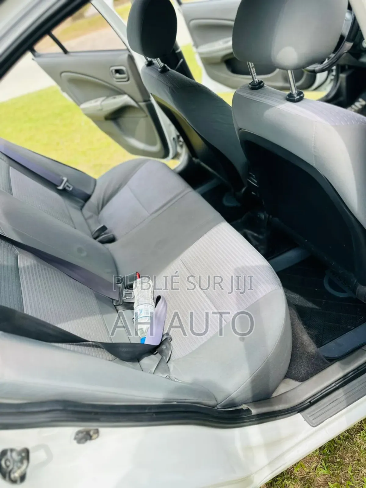 Nissan Sunny 2013 Blanc